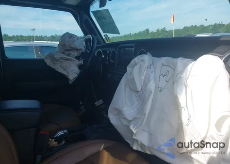 2020 Jeep Wrangler Unlimited Sahara 4X4 z USA, uszkodzony, nr VIN 1C4HJXEN9LW102119